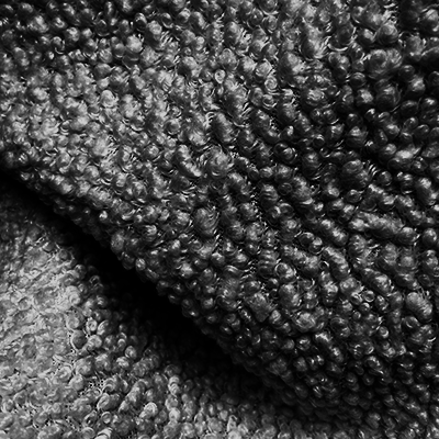 PELE FLEECE PRETO CARNEIRO - MT